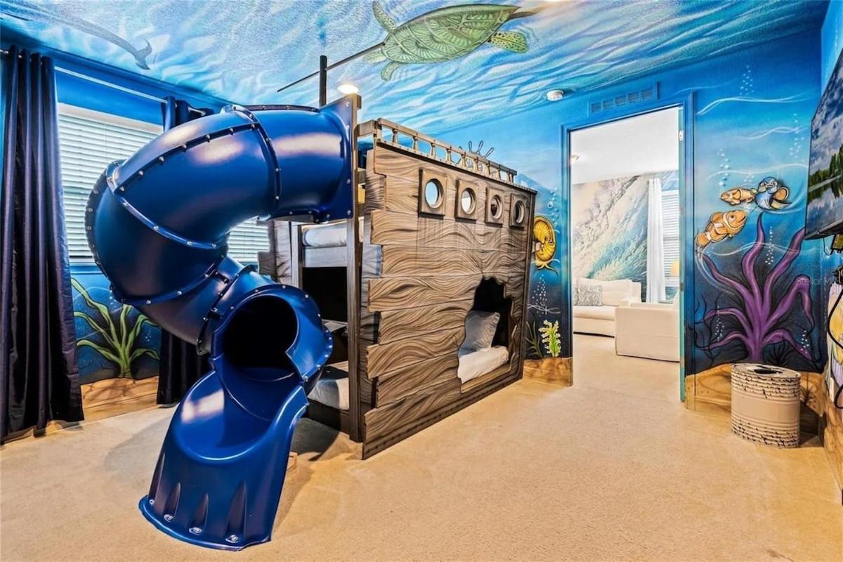 220-6-pc-stunning Slide Bedroom *
