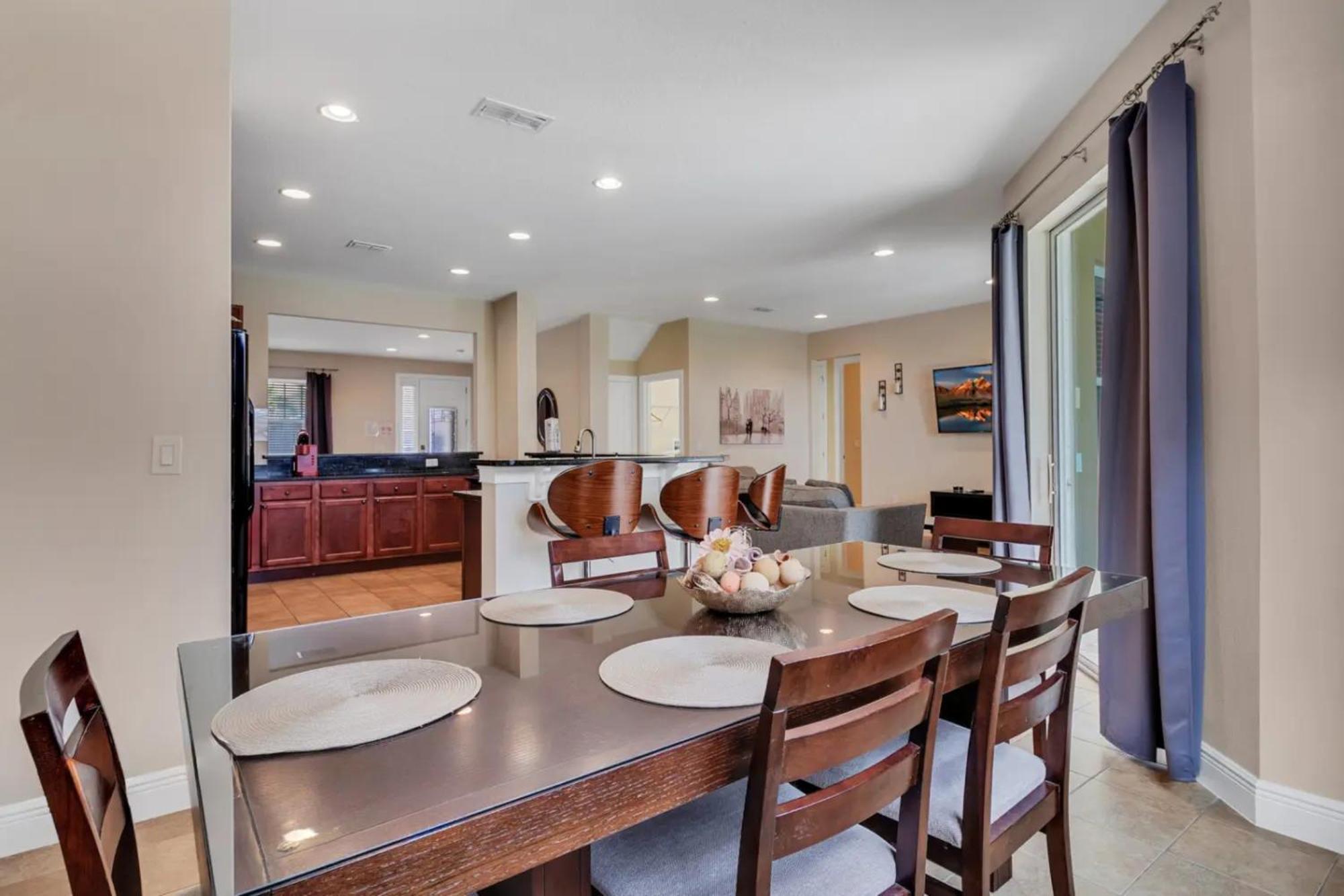 371-6-ld-pet Friendly With Game *