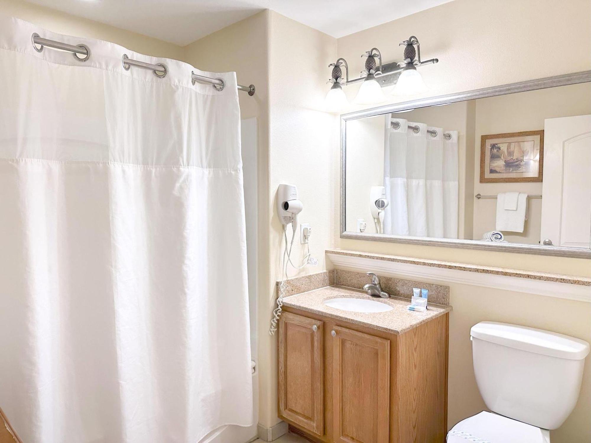 Bhbr13415-707 - Lakefront Minutes From Holiday home *