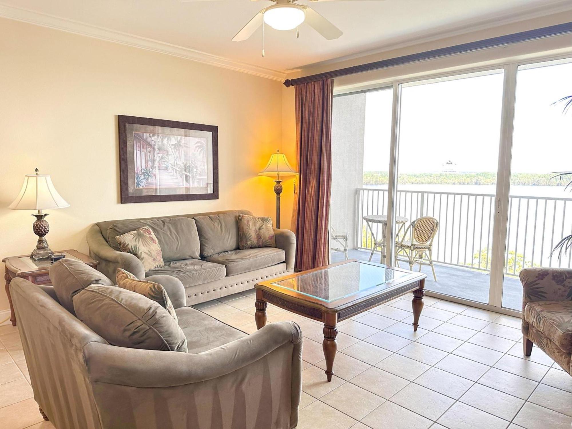 Bhbr13415-707 - Lakefront Minutes From Holiday home