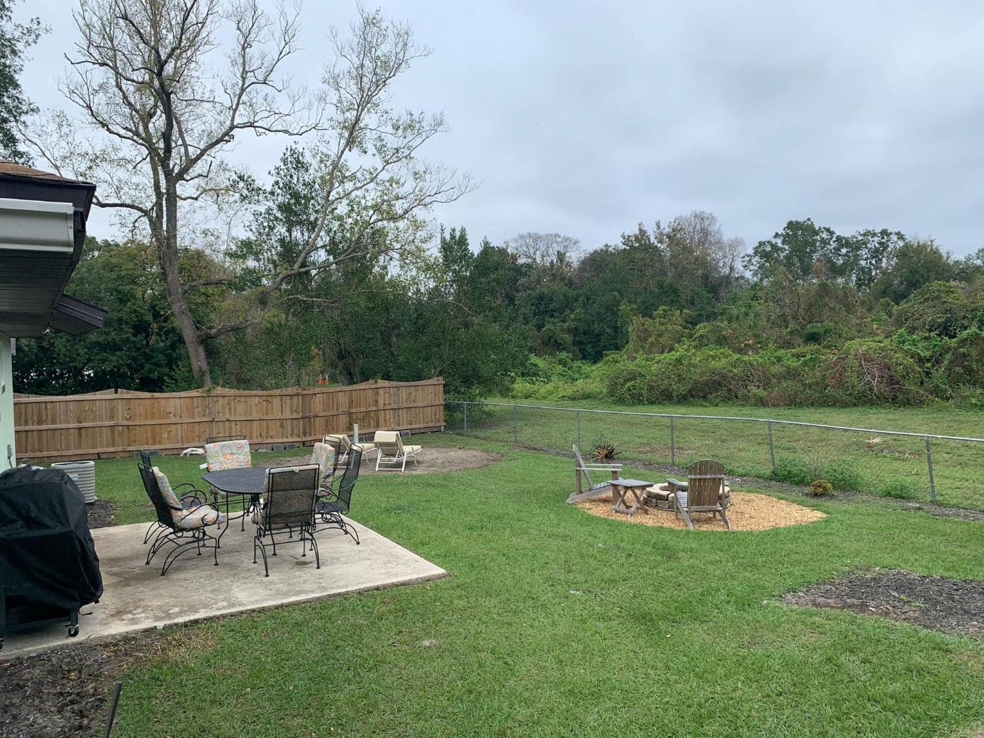 Cozy With Game Garage And Fenced Backyard Orlando