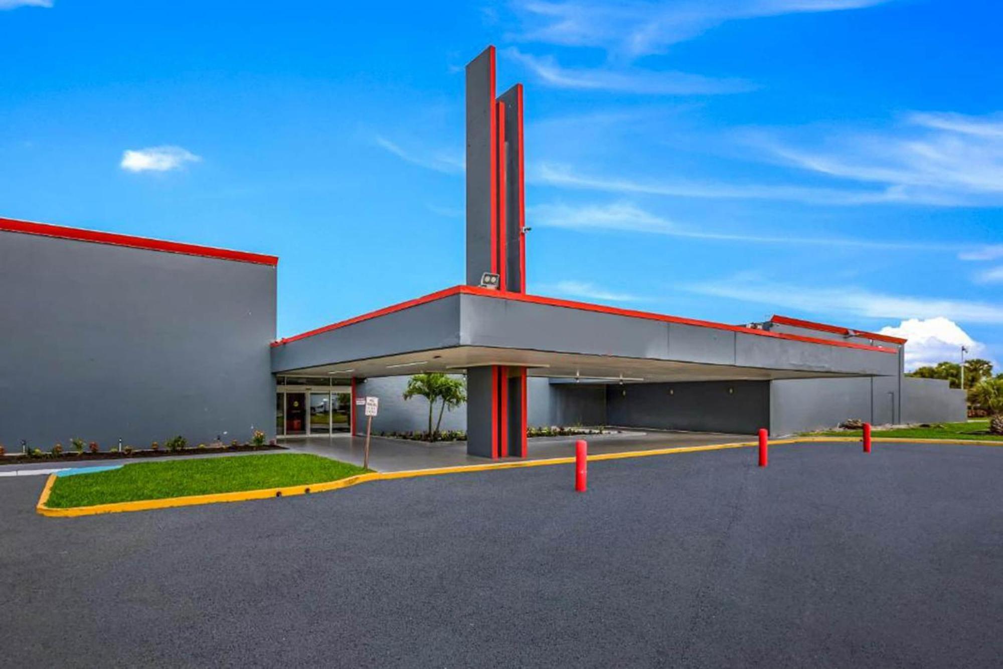 Oyo Airport Hotel Orlando