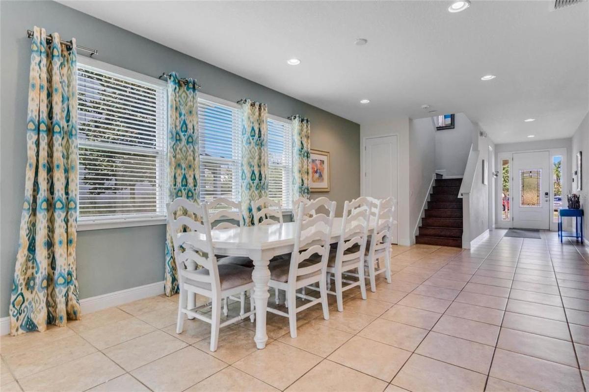 Holiday home 7723-9-gs- In Style Open Concept Living Area Orlando