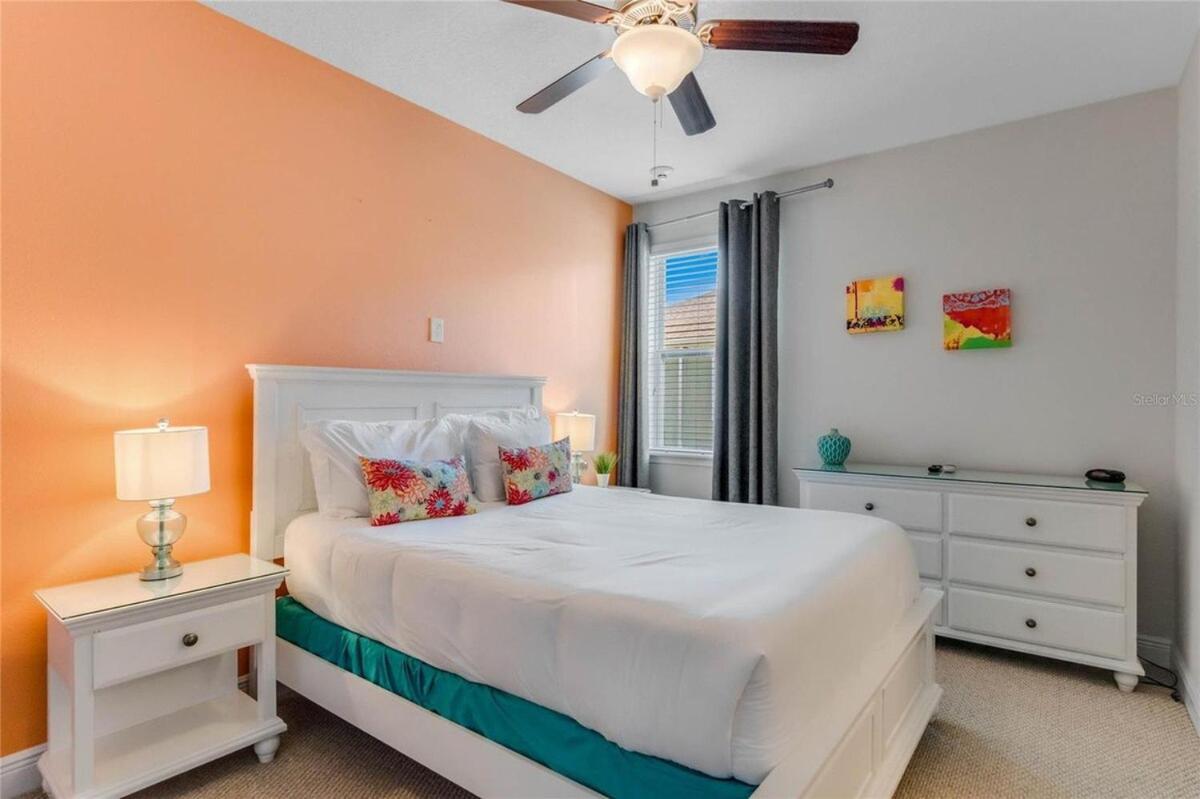 7723-9-gs- In Style Open Concept Living Area Holiday home *