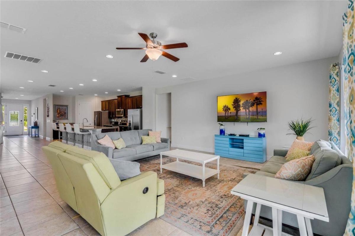 Holiday home 7723-9-gs- In Style Open Concept Living Area Orlando