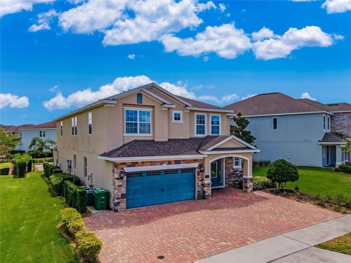 7723-9-gs- In Style Open Concept Living Area Holiday home *