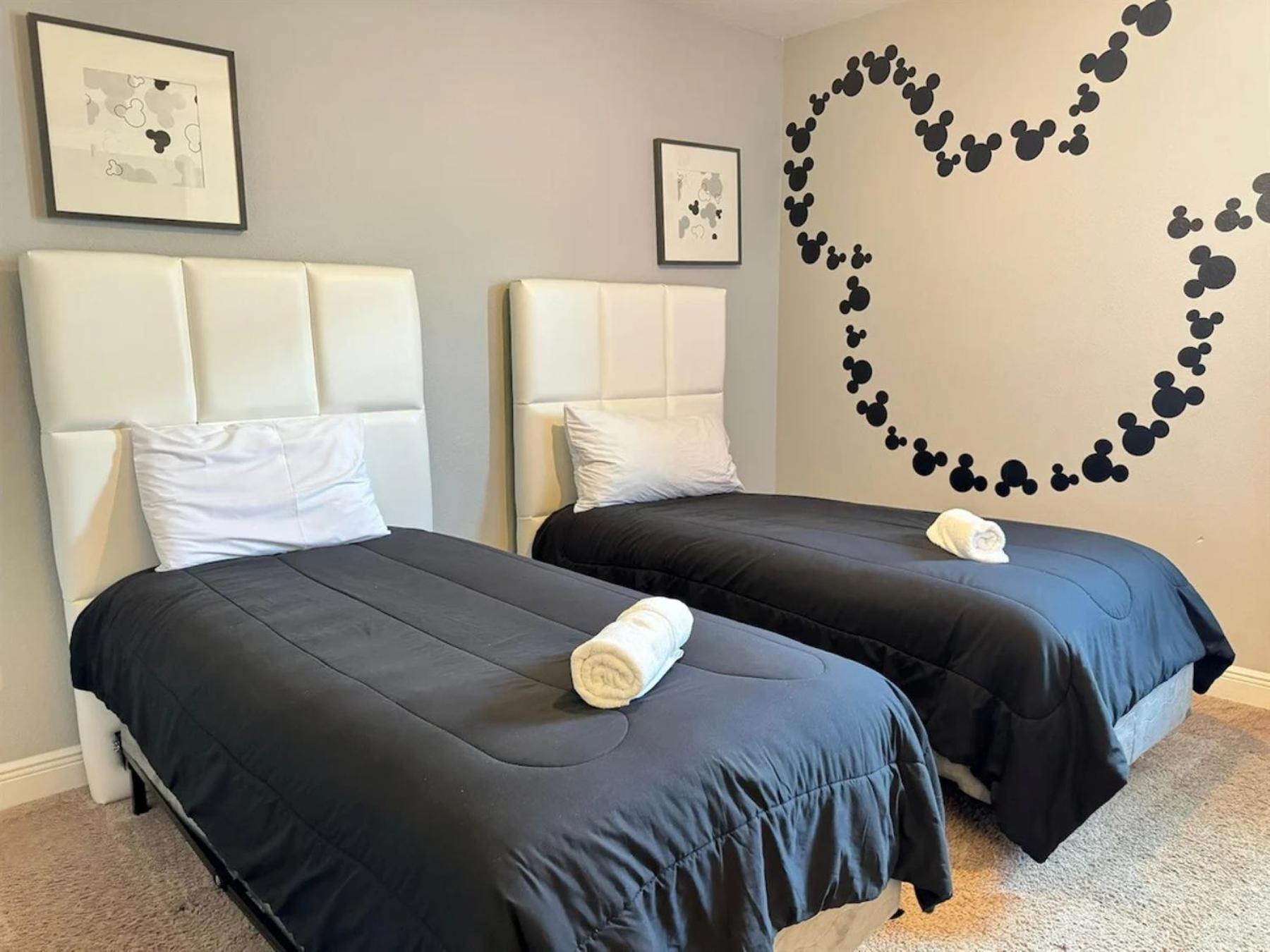 Holiday home 7617-8-bl-upscale High-end Vacation For 30 *