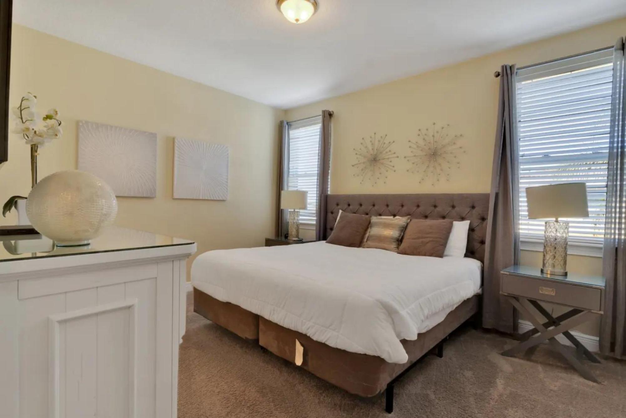 7617-8-bl-upscale High-end Vacation For 30