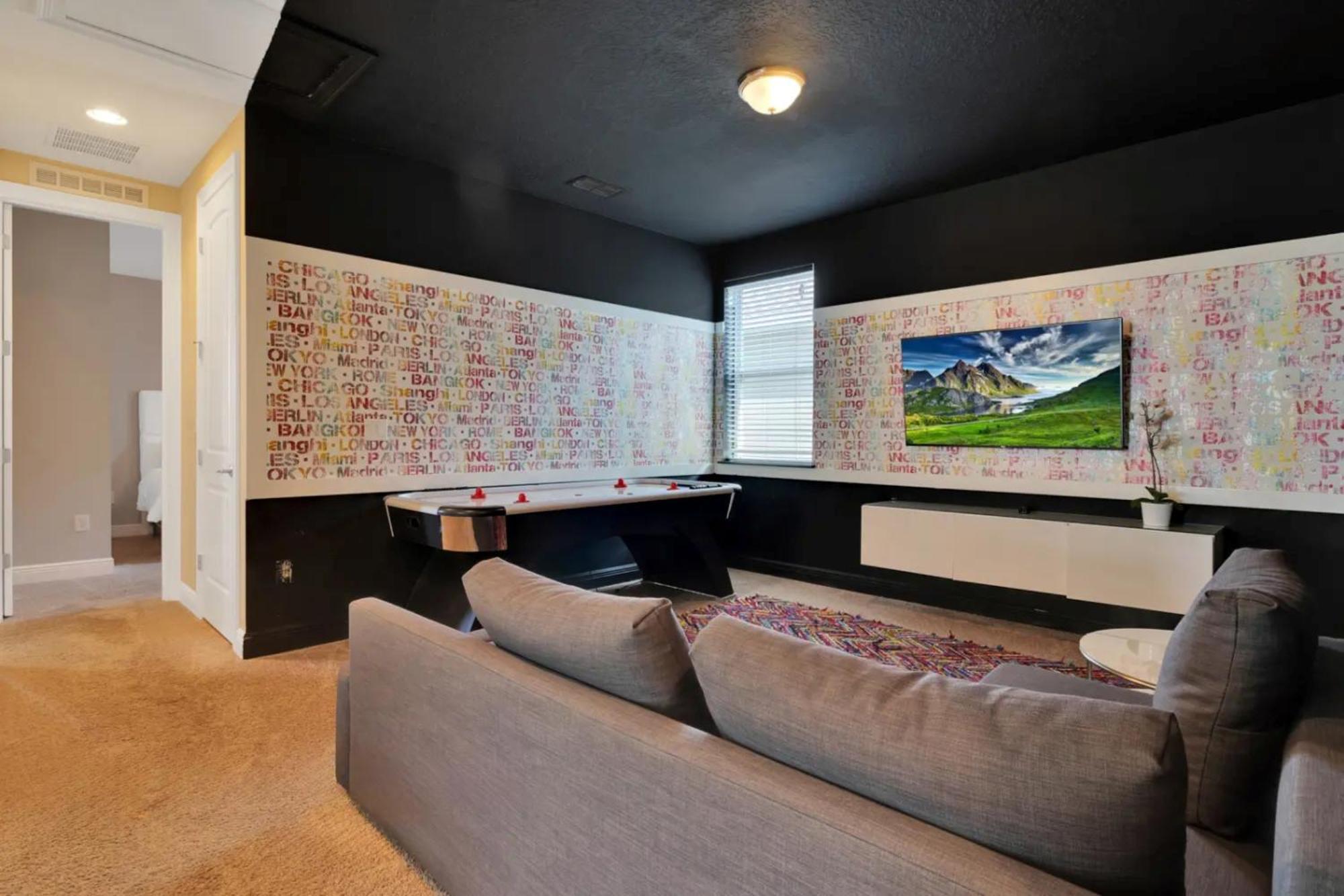 Holiday home 7617-8-bl-upscale High-end Vacation For 30 Orlando