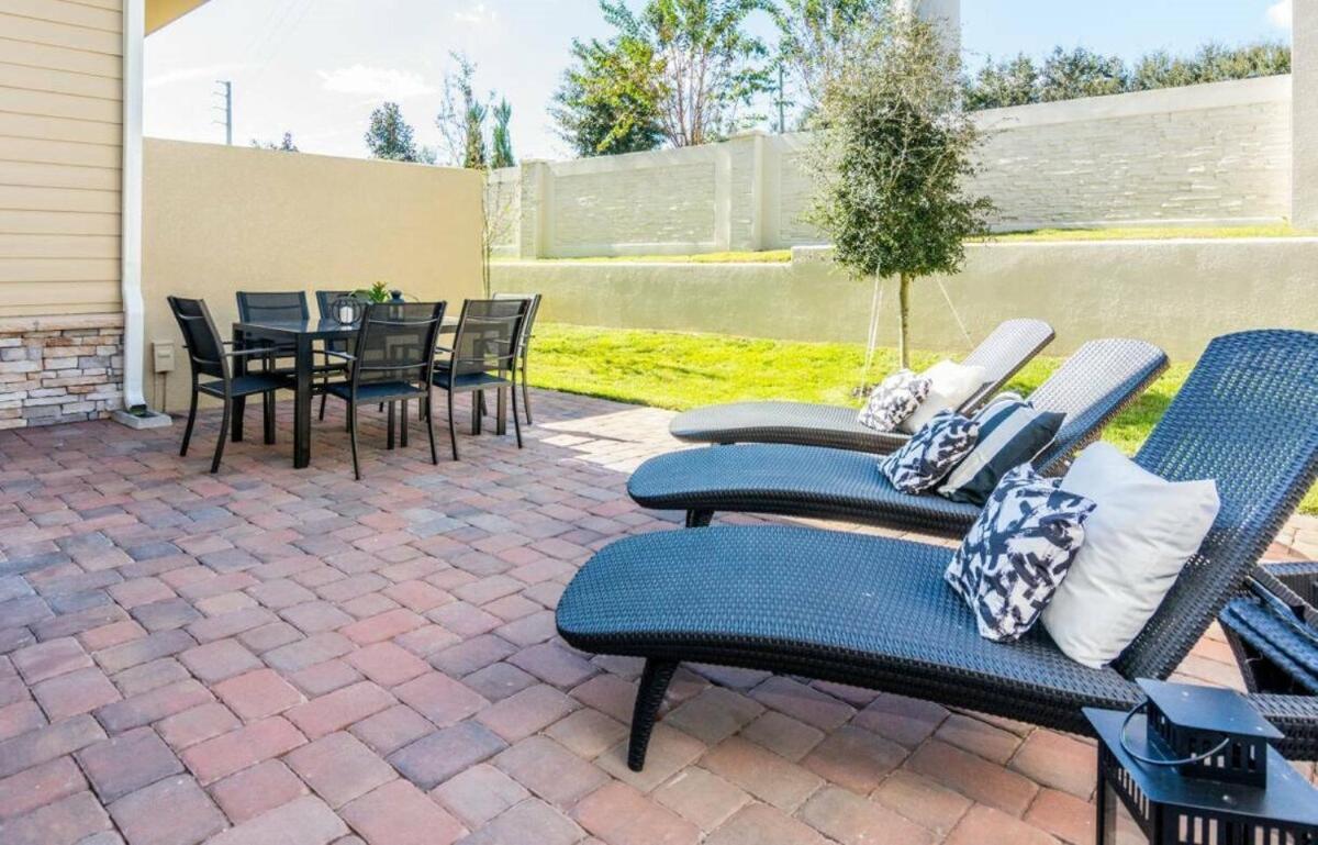 Holiday home Dluxx With 5 House Next To 2668