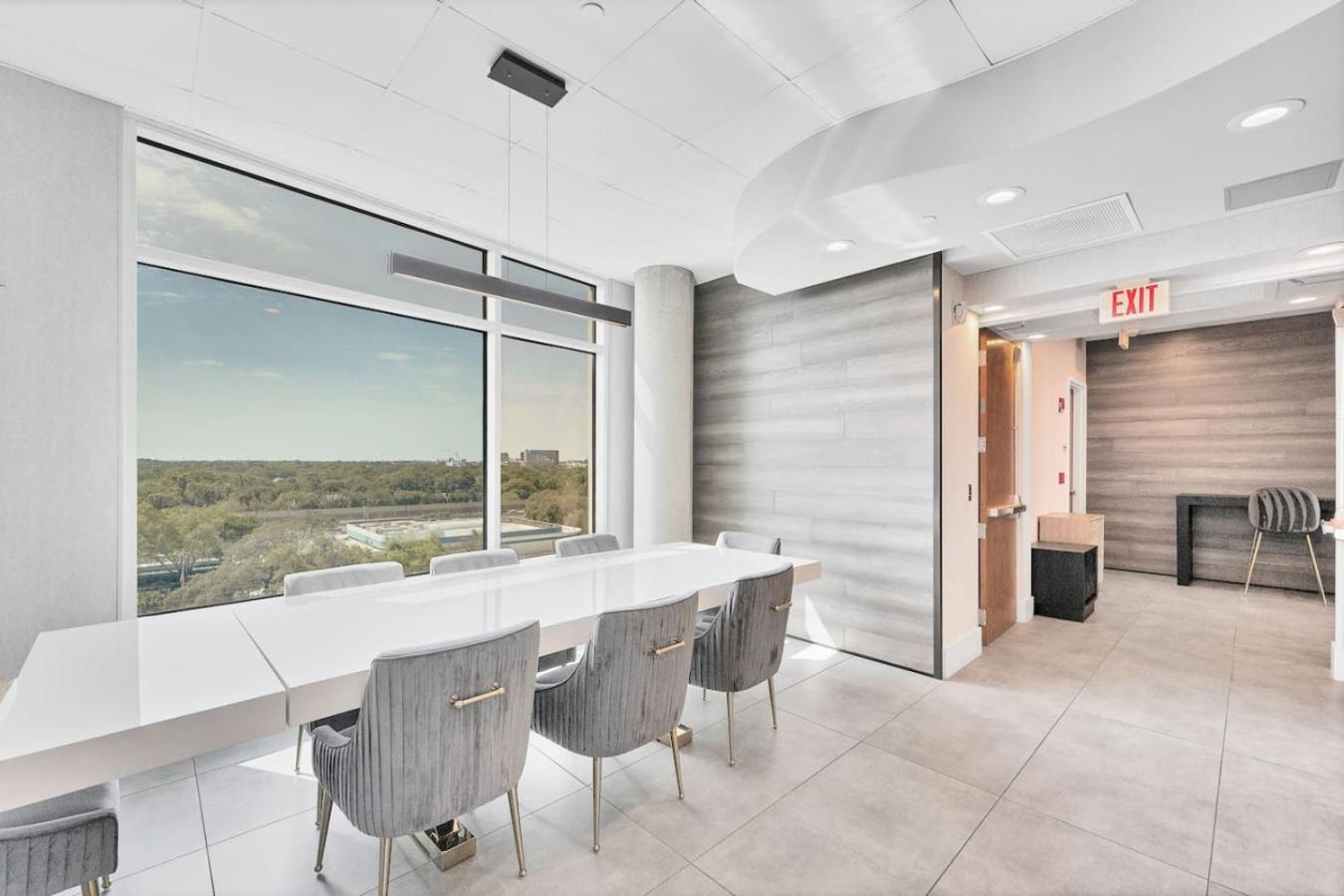 Modern 3 Bedroom In Downtown W Free Parking Apartment Orlando