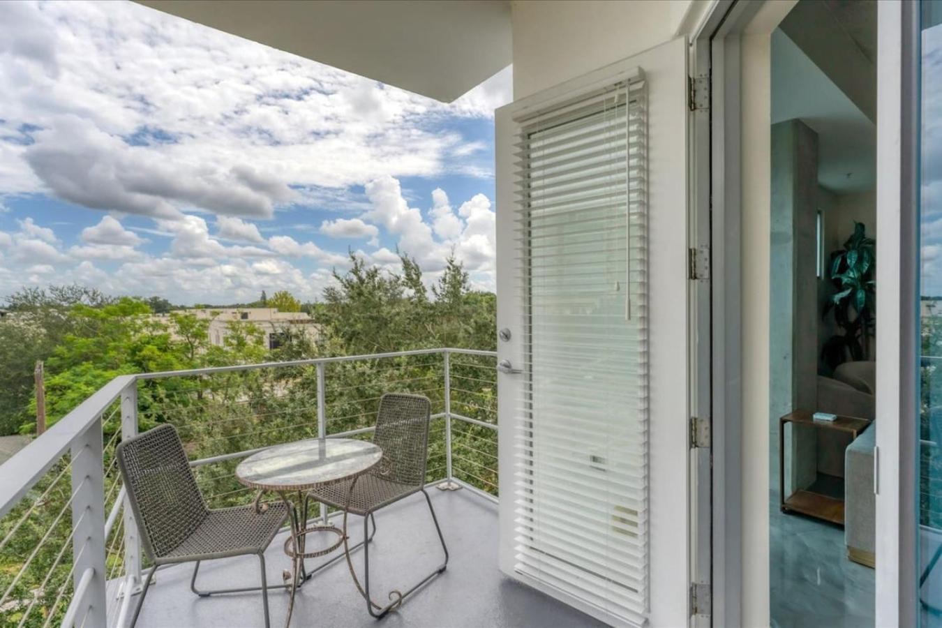 Apartment Modern 3 Bedroom In Downtown W Free Parking Orlando