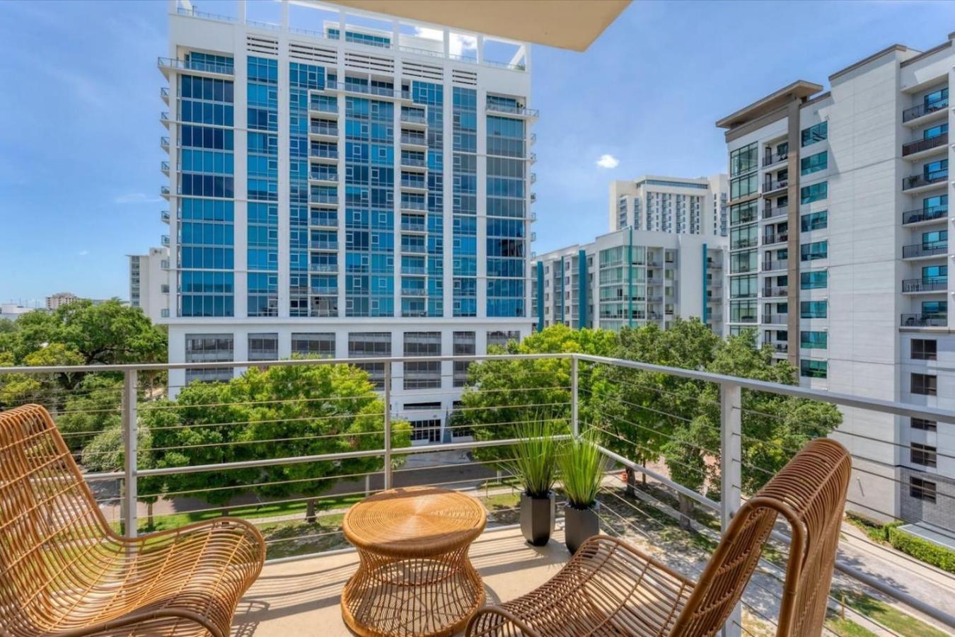 Beautiful Downtown 1 Bed 1 Bath Orlando