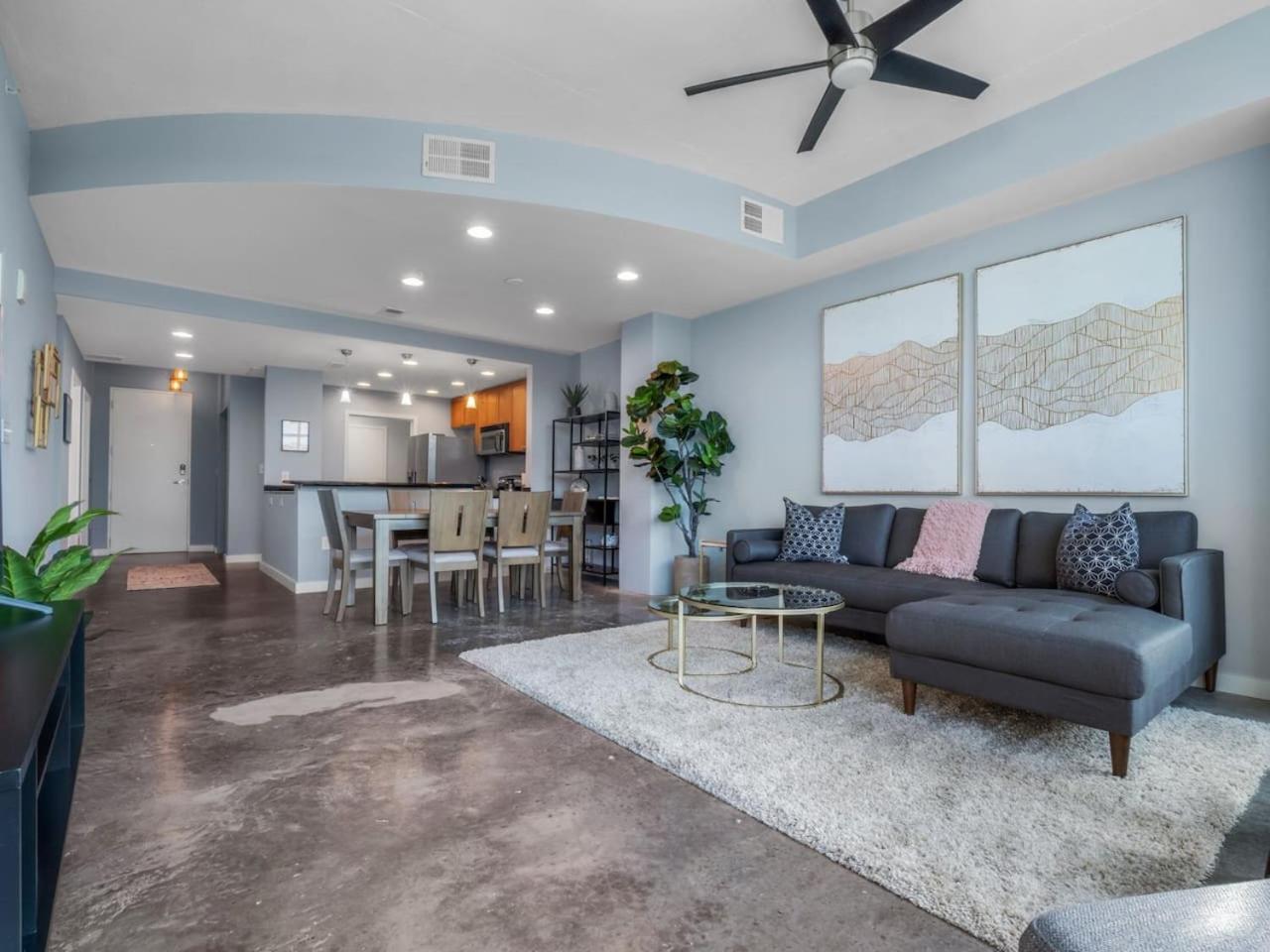 Luxurious 2 Beds 2 Baths Downtown Orlando