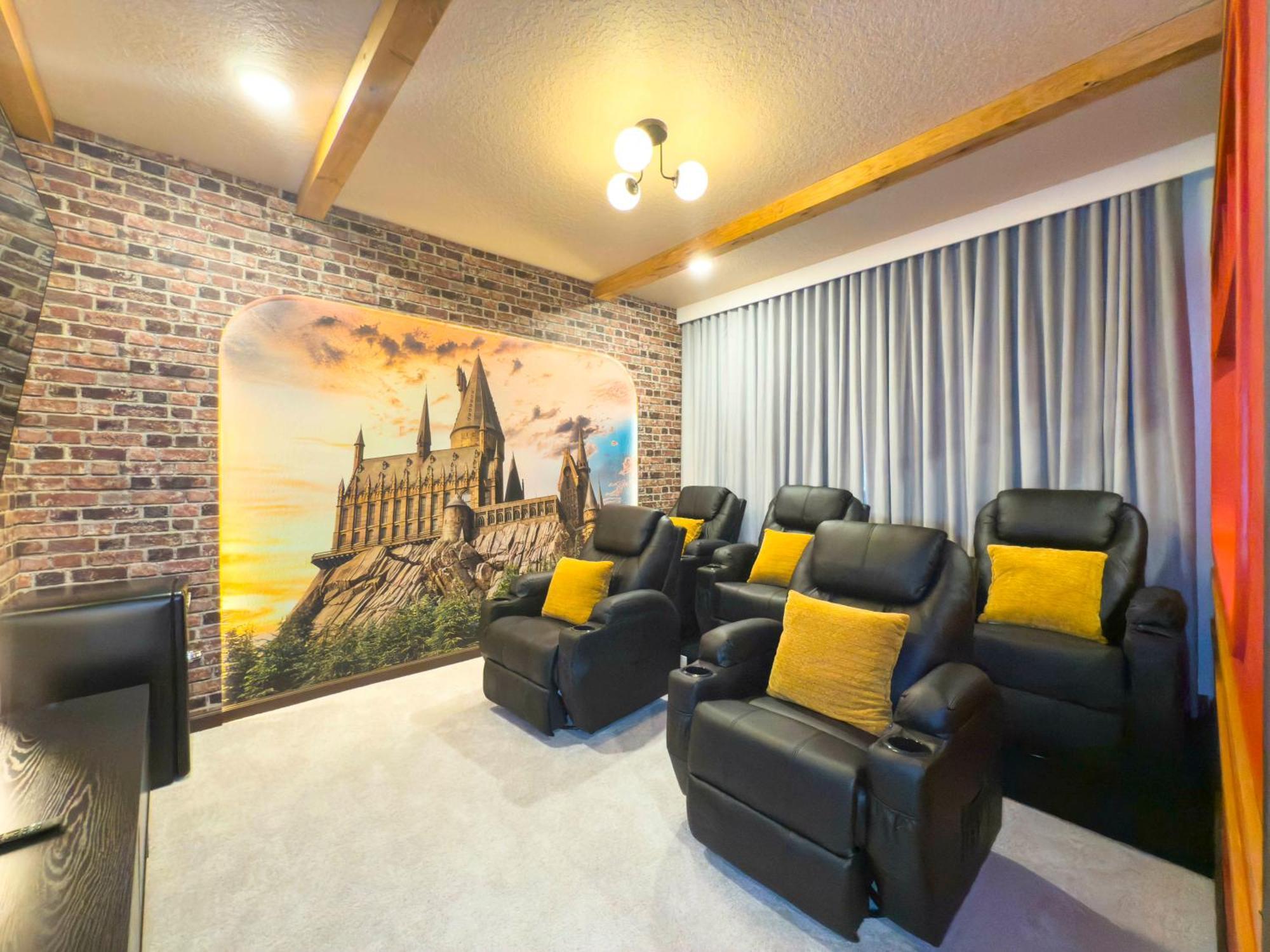 Brand New 6bd Luxury W Pool Location. Orlando