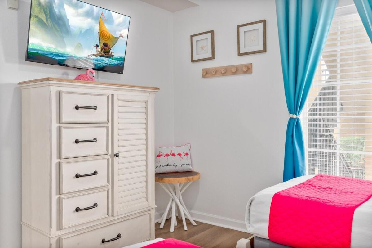Fabulous At World Quest Area Apartment