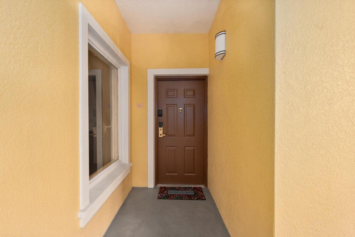 Apartment Fabulous At World Quest Area *