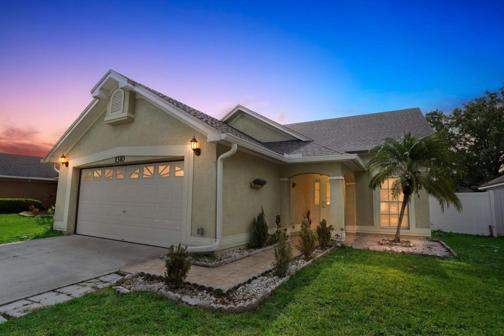 Holiday home Unforgettable Getaway: 4 Bedrooms 4 Baths