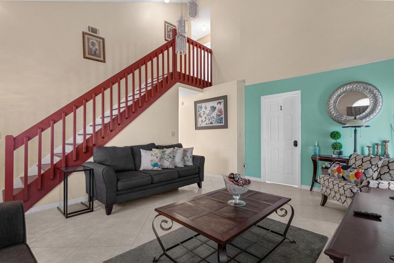 Unforgettable Getaway: 4 Bedrooms 4 Baths Holiday home