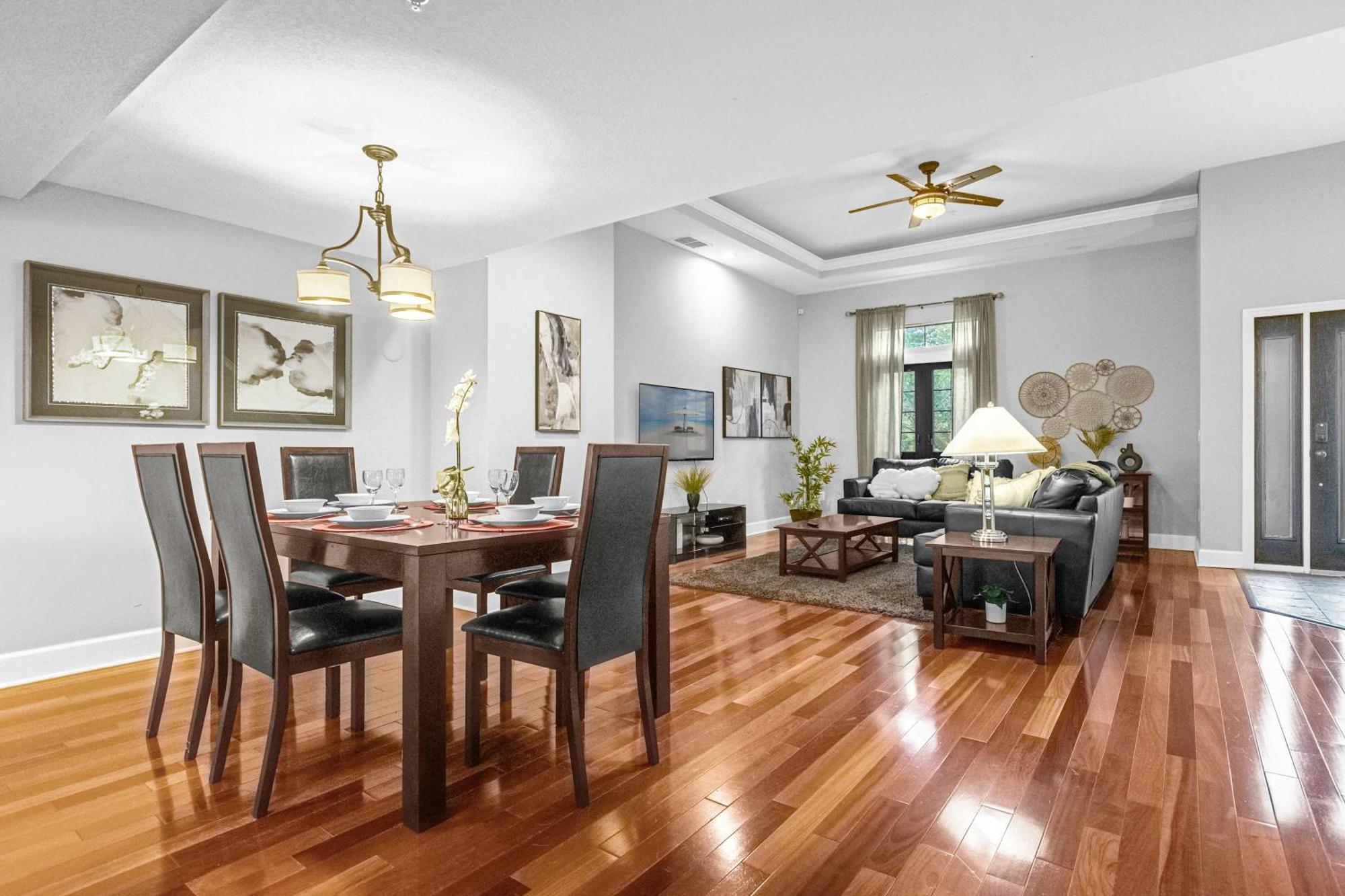 Easter Fun Starts Here - Townhome By Disney! Holiday home Orlando