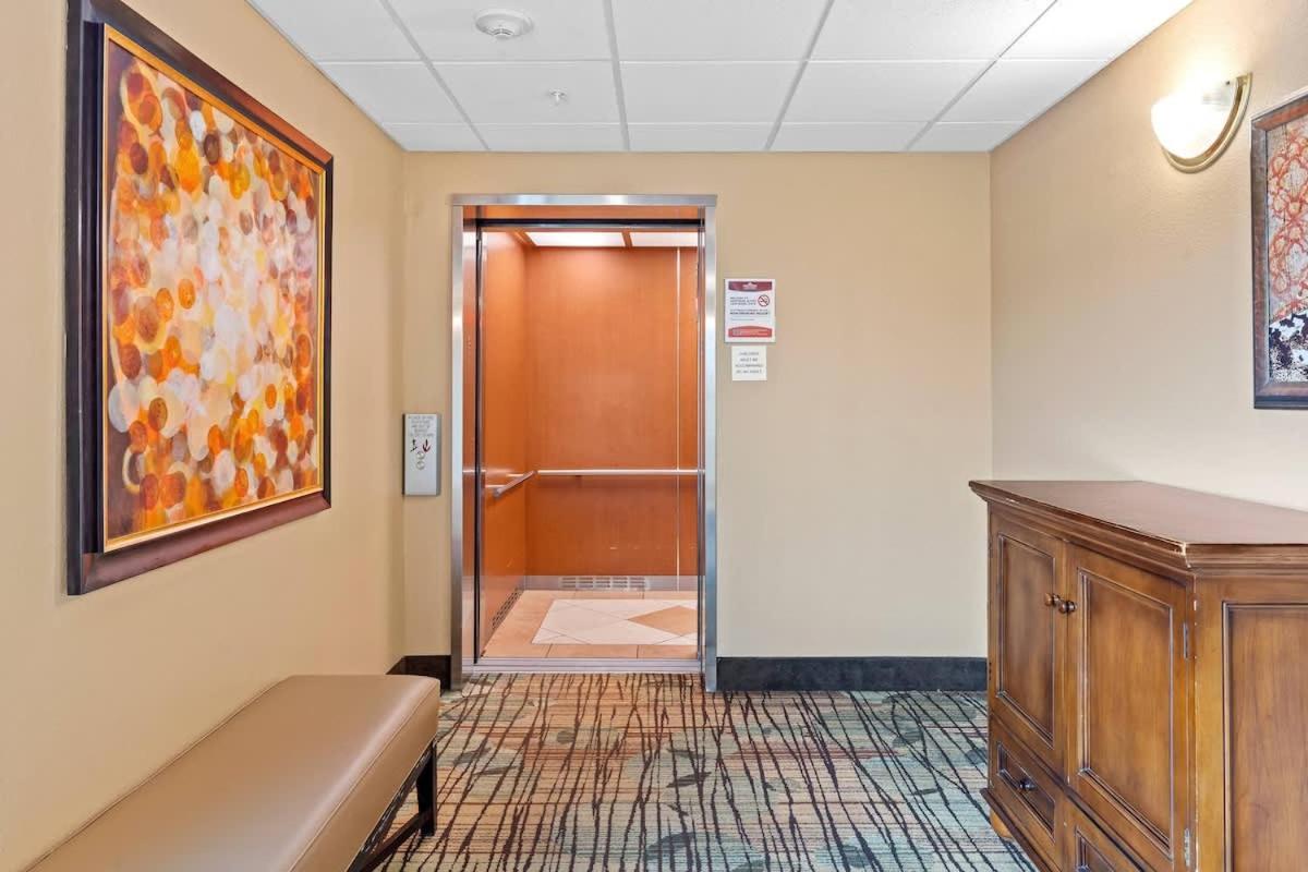 1 Bedroom 3 Miles From Springs Hs307 *