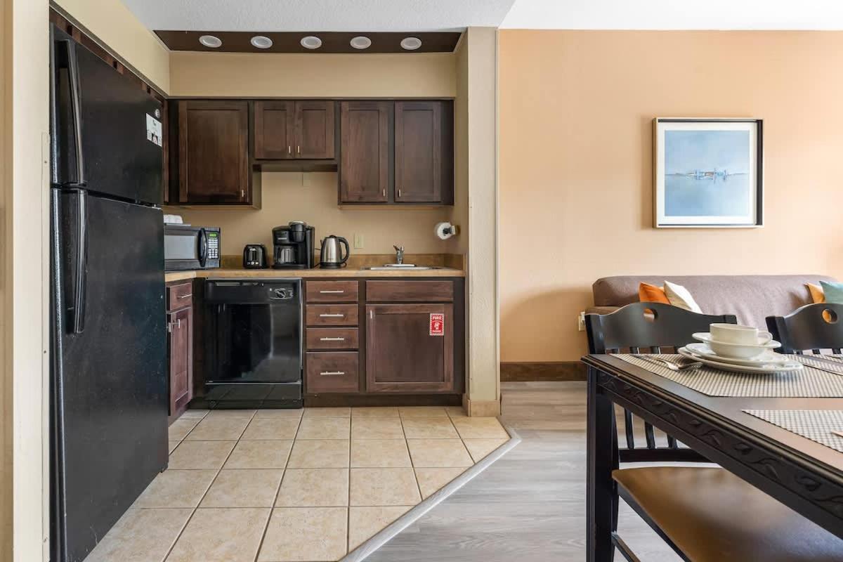 Apartment 1 Bedroom 3 Miles From Springs Hs307 *