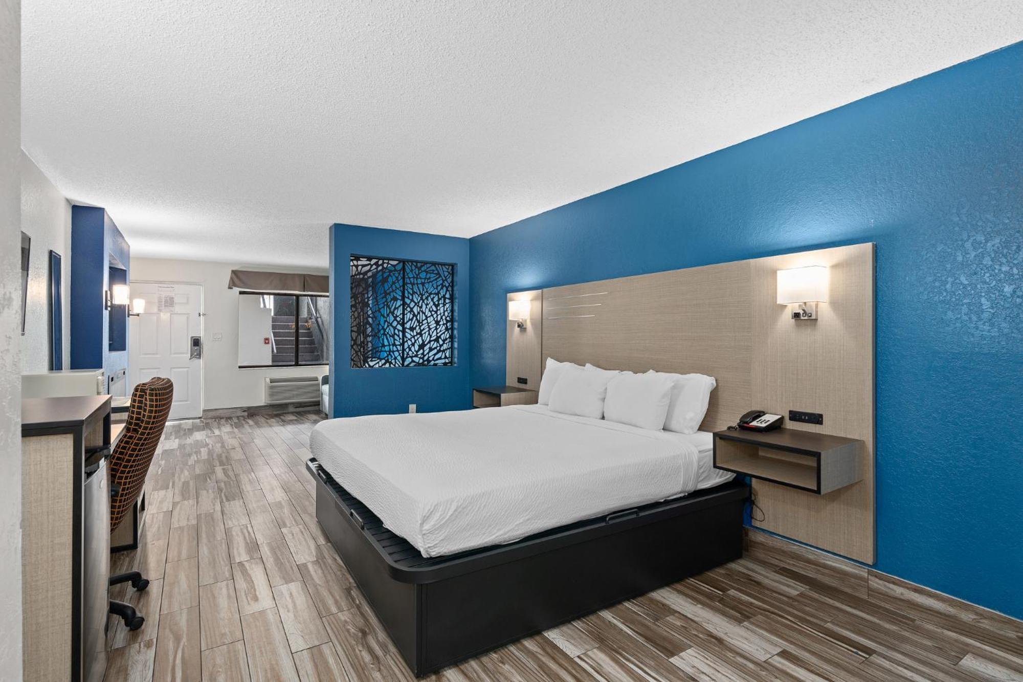 Baymont By Wyndham Downtown Hotel Orlando