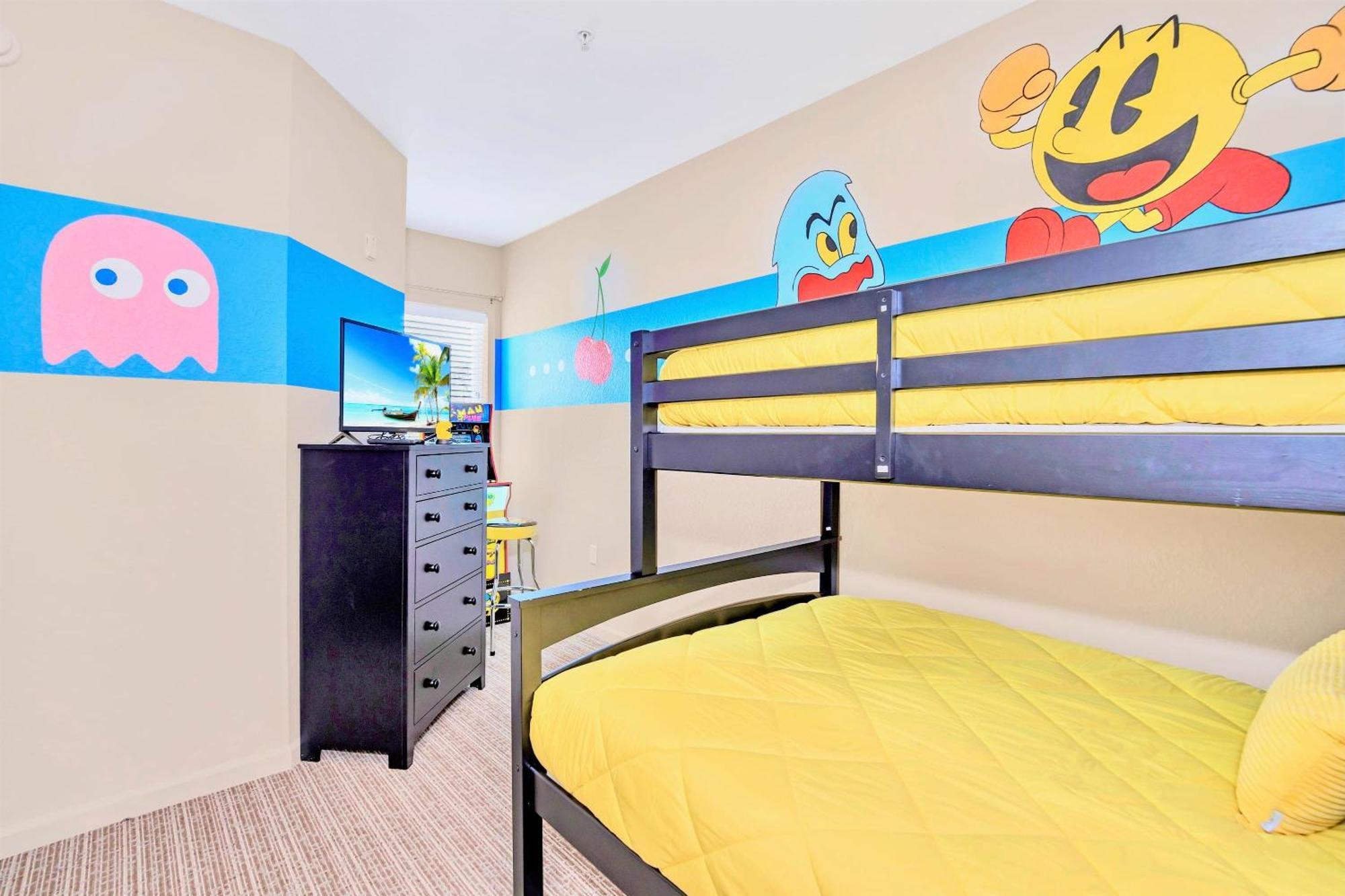 Upscale 3br Near - Pool And Hot Tub! Holiday home *