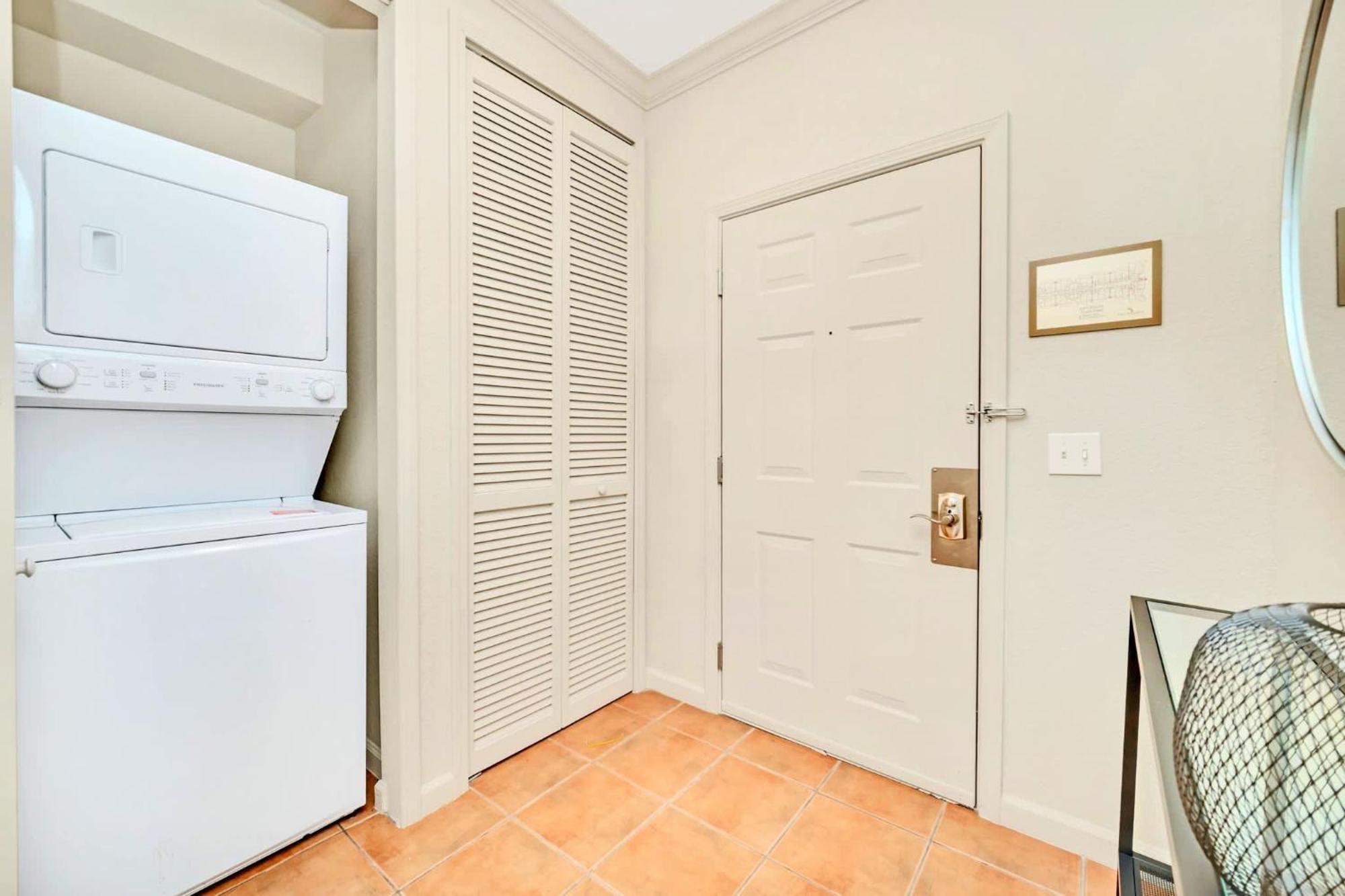 Holiday home Spacious 3br With Pool And Hot Tub, Near Disney!
