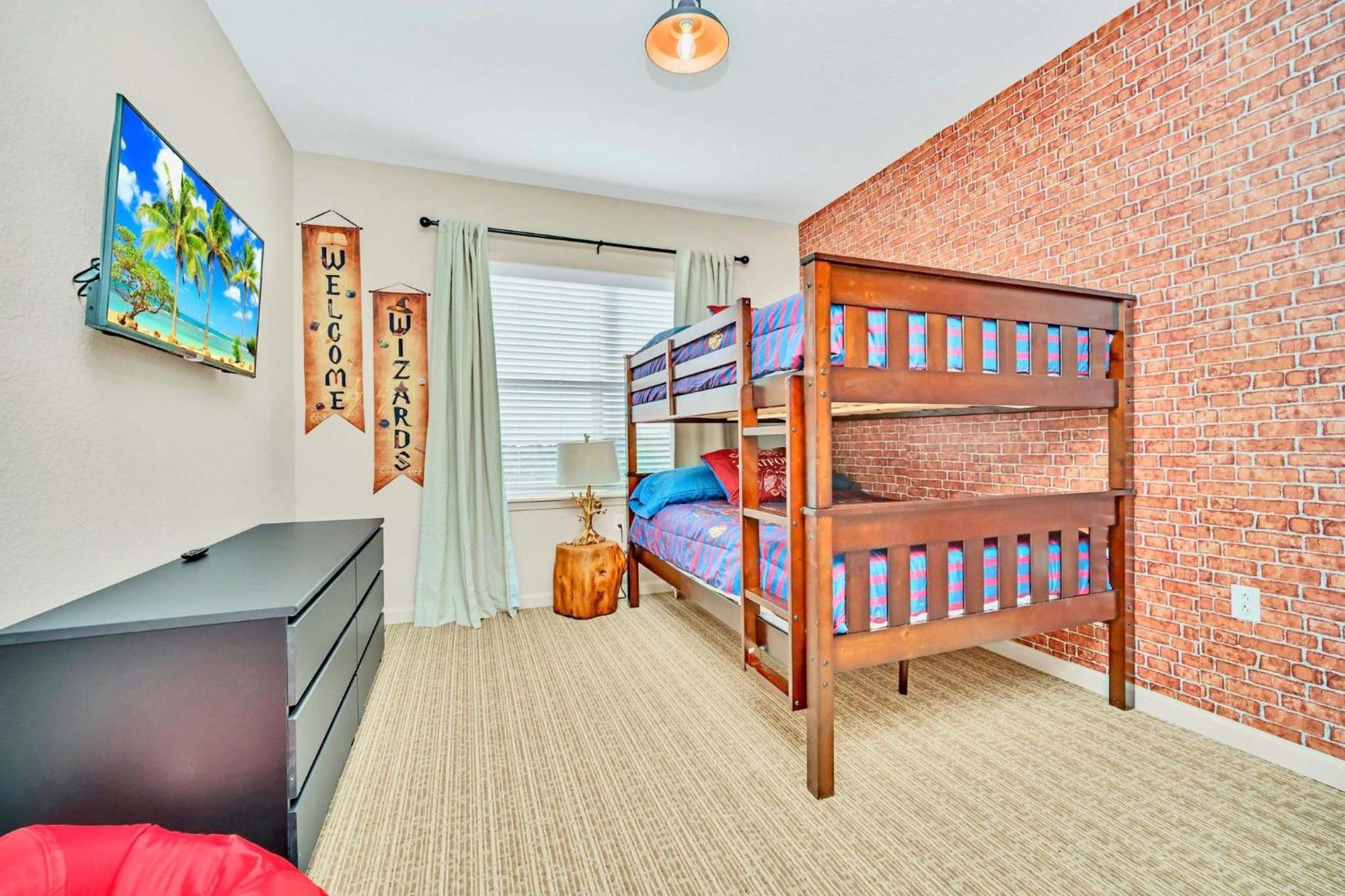 Spacious 3br With Pool And Hot Tub, Near Disney!
