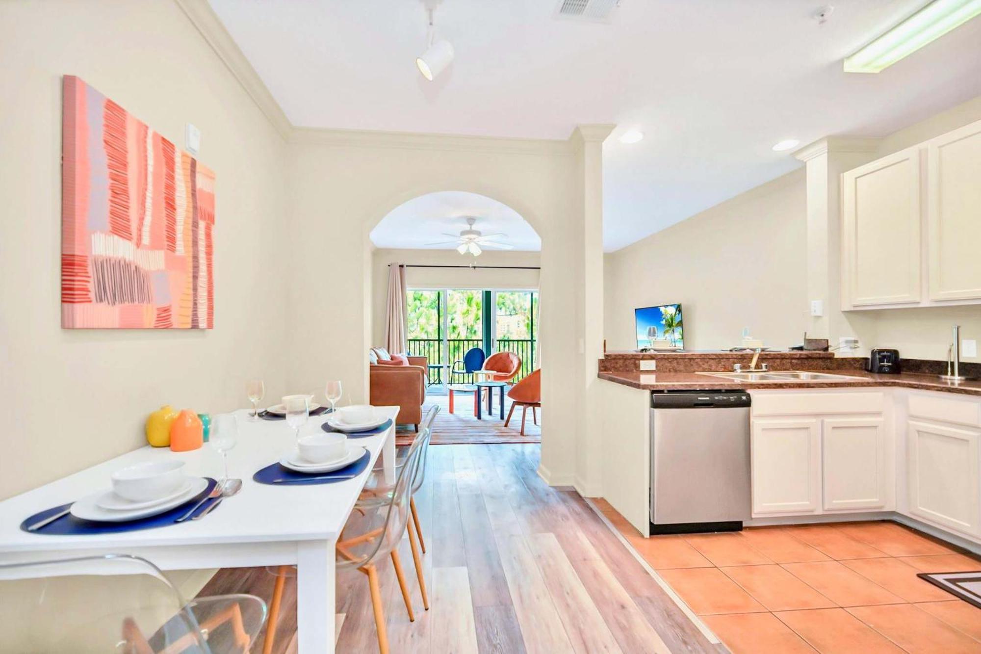 3br With Hot Tub And Pool - Near Holiday home *