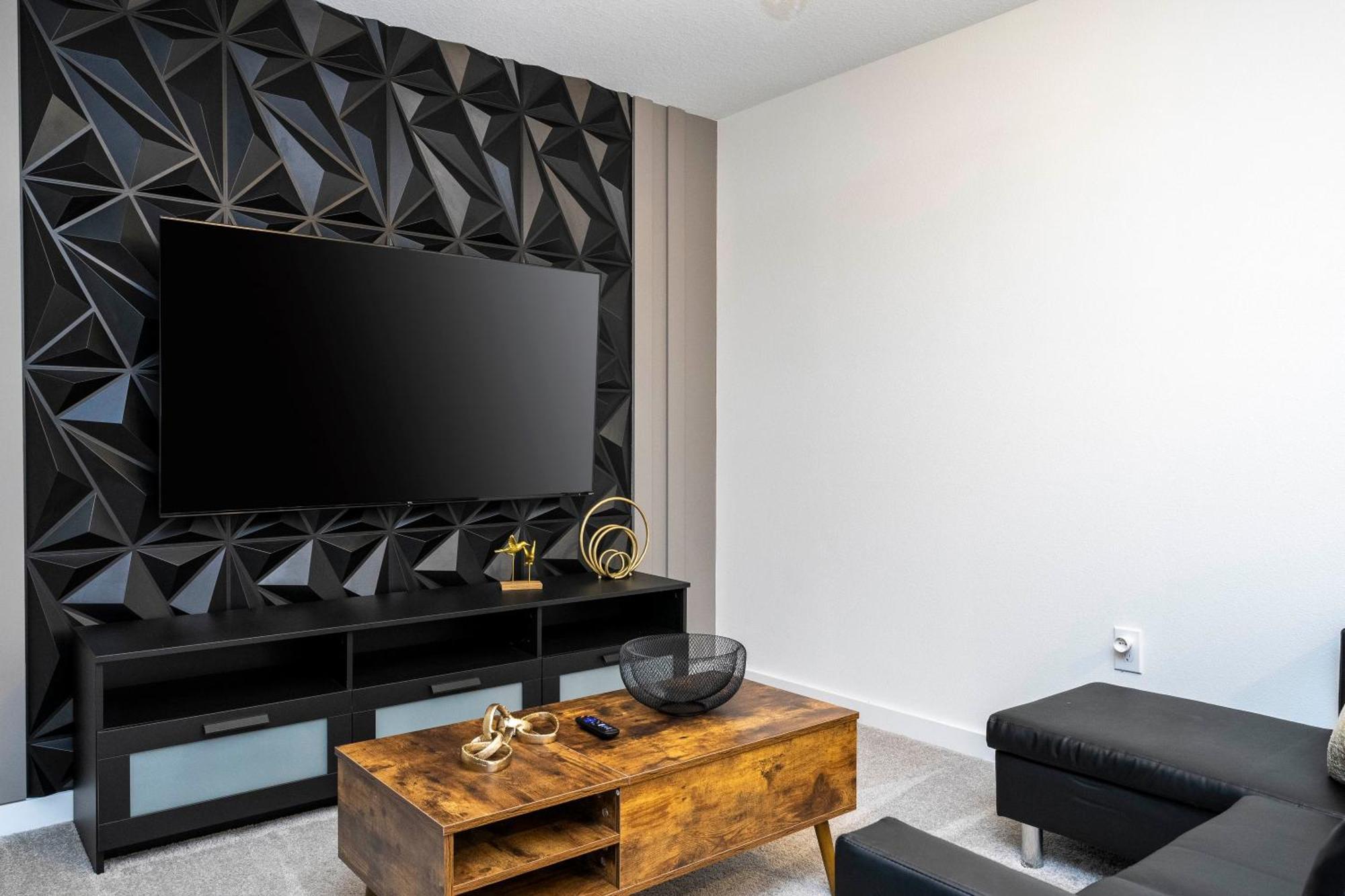 Luxury 3 Bed Up To 8 Guests- The Hub - 3236 Tt Holiday home *
