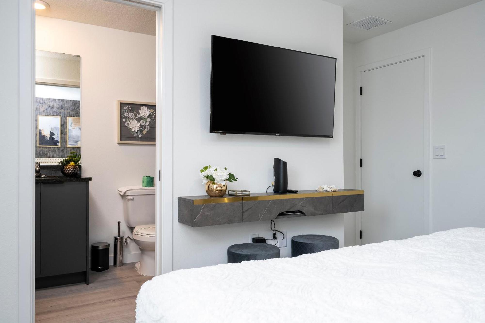 Luxury 3 Bed Up To 8 Guests- The Hub - 3236 Tt *