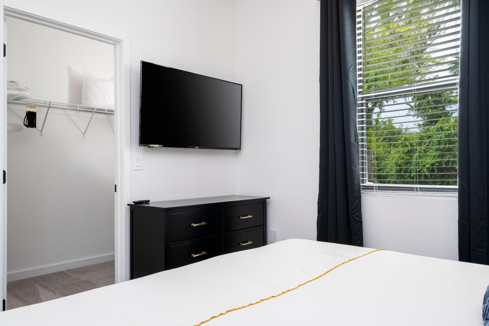Holiday home Luxury 3 Bed Up To 8 Guests- The Hub - 3236 Tt