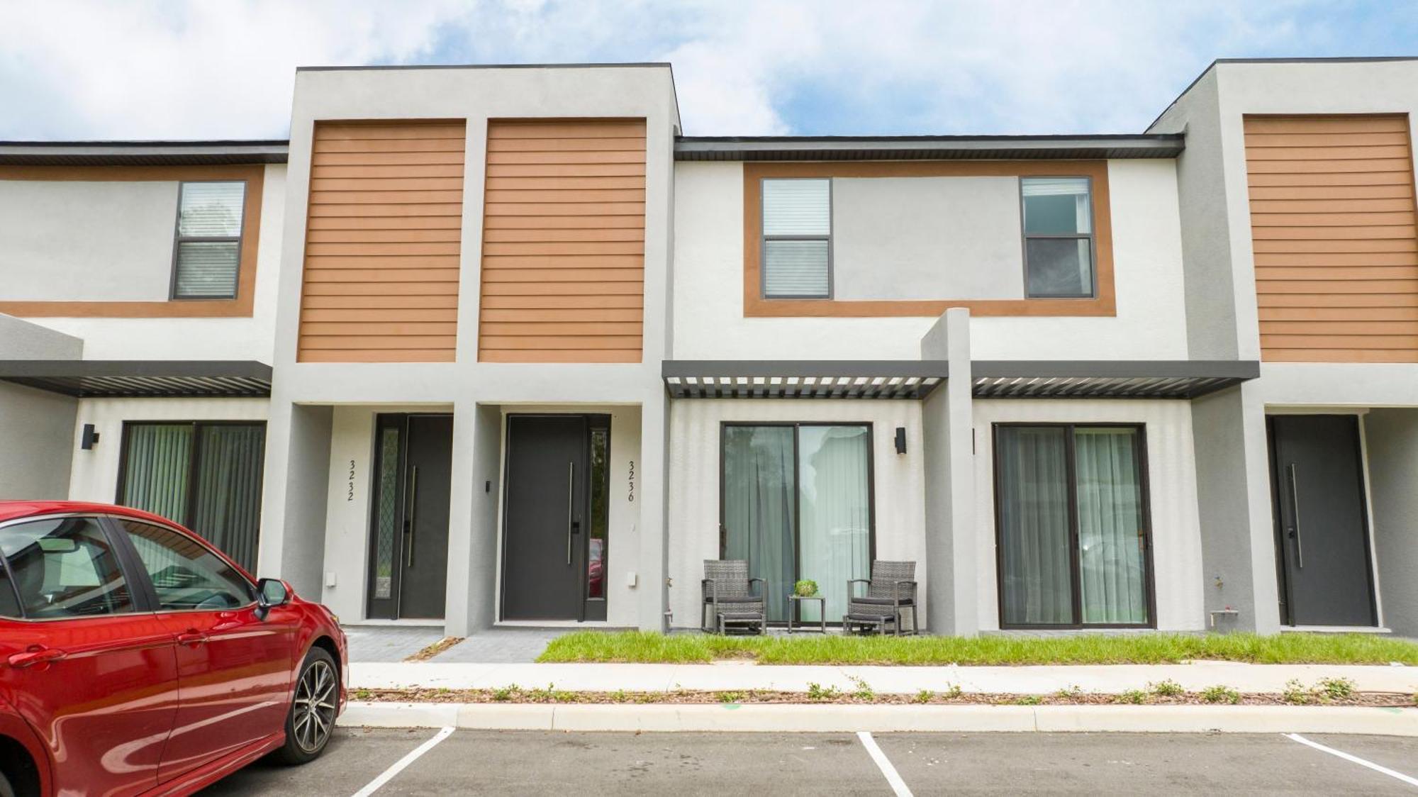 Luxury 3 Bed Up To 8 Guests- The Hub - 3236 Tt