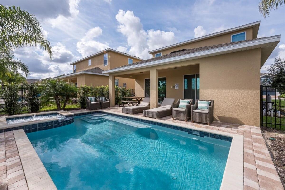 411-6-ld-wanderlust Heaven * Orlando