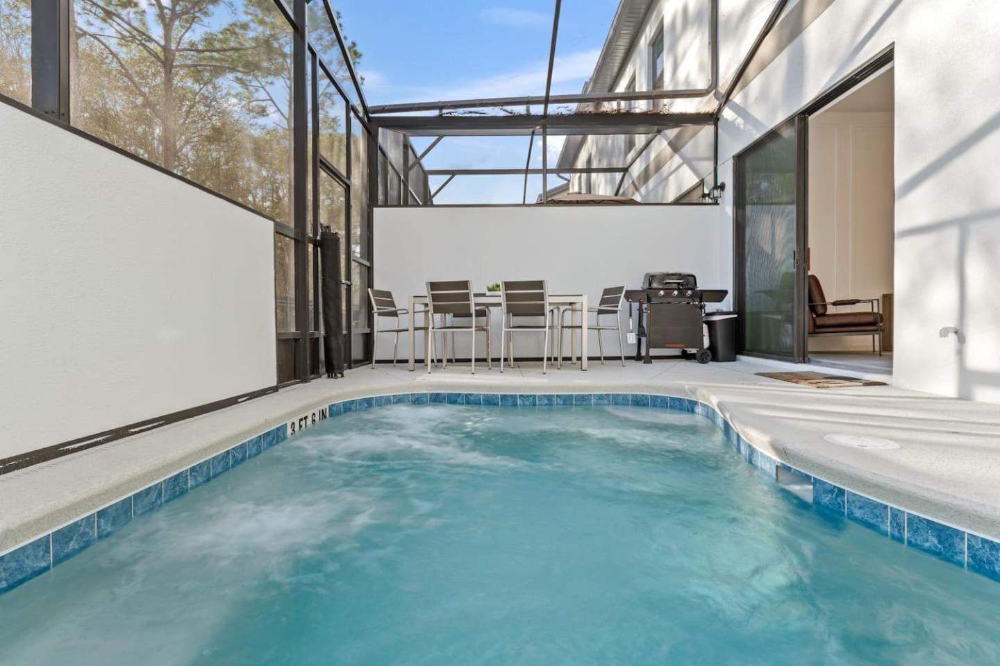 Holiday home Lux 5br W Game Room, 4 & Private Poo Orlando