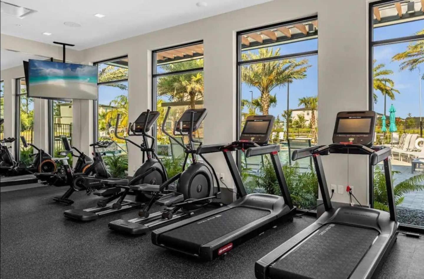 Lux 5br W Game Room, 4 & Private Poo Orlando