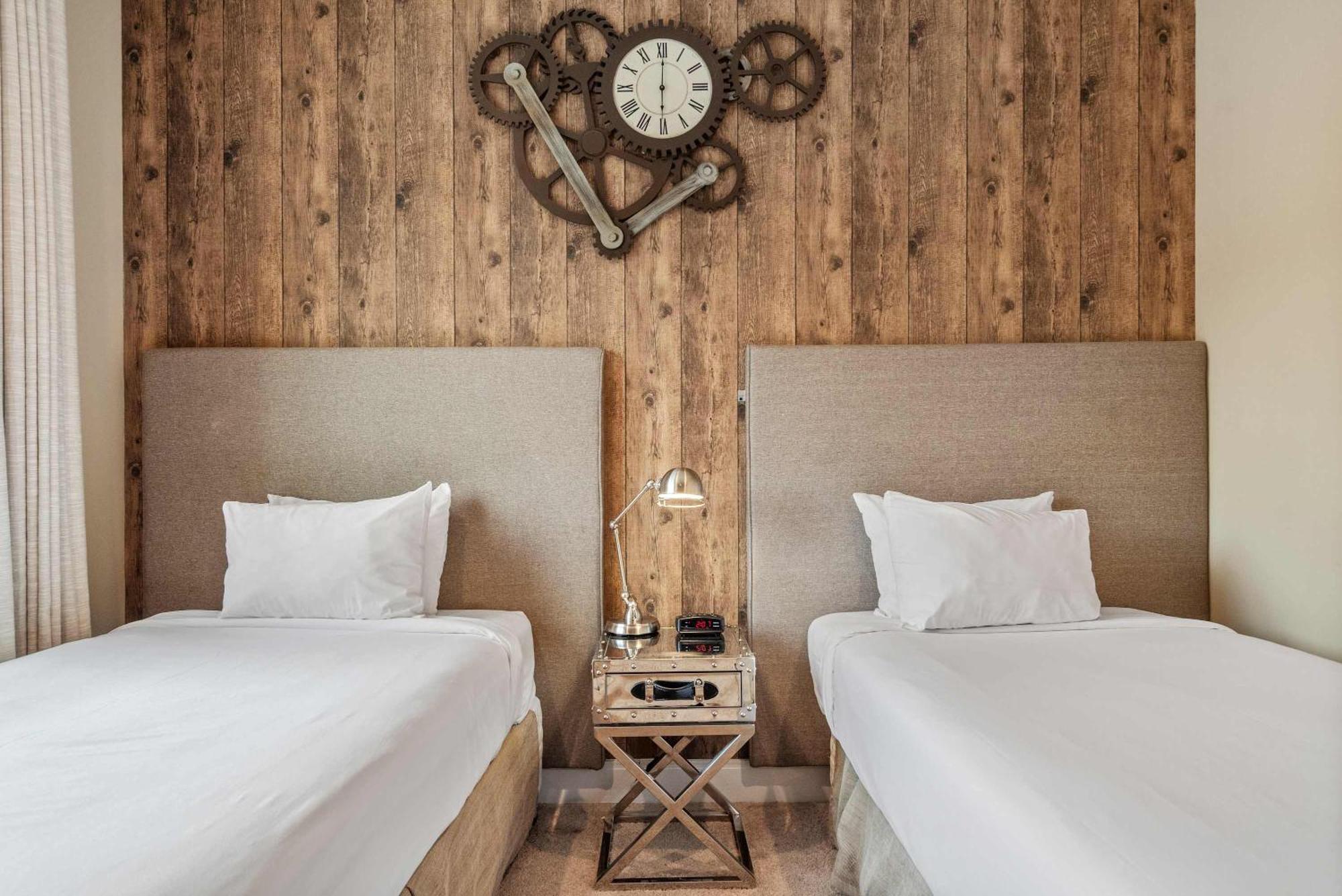 Holiday home Minutes To Chic Dream With Stunning Patio And Perks Orlando