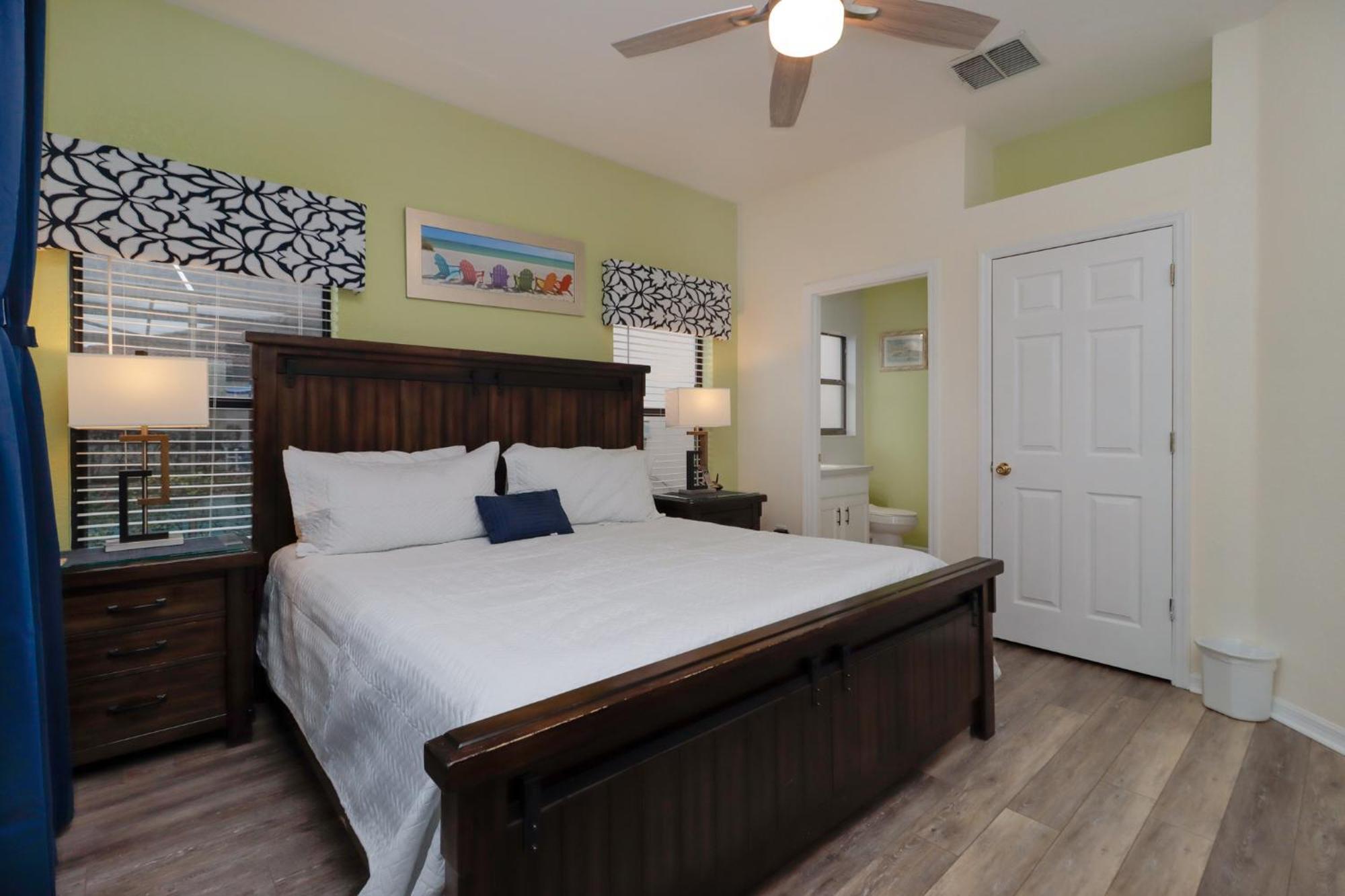 Serene 4-bedroom Lakeview Retreat With South-facing Pool & Sun-drenched Outdoor Living *