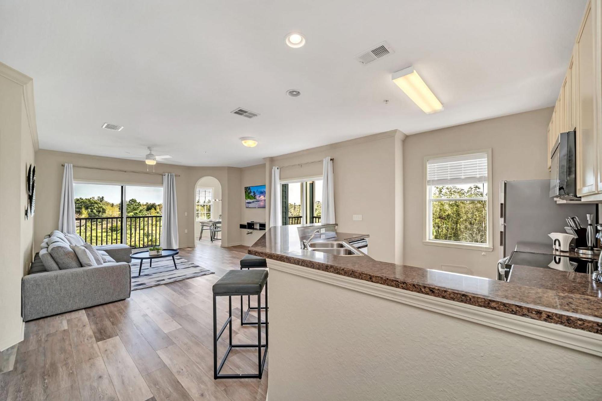 Spacious 2br W Pool & Hot Tub Near * Orlando