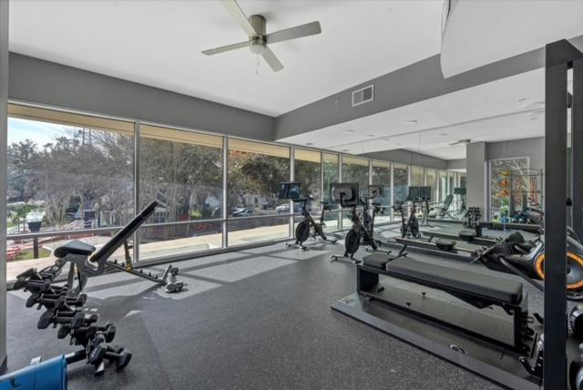 Apartment Stunning & Luxurious 2bed 2bath Open Floor Plan