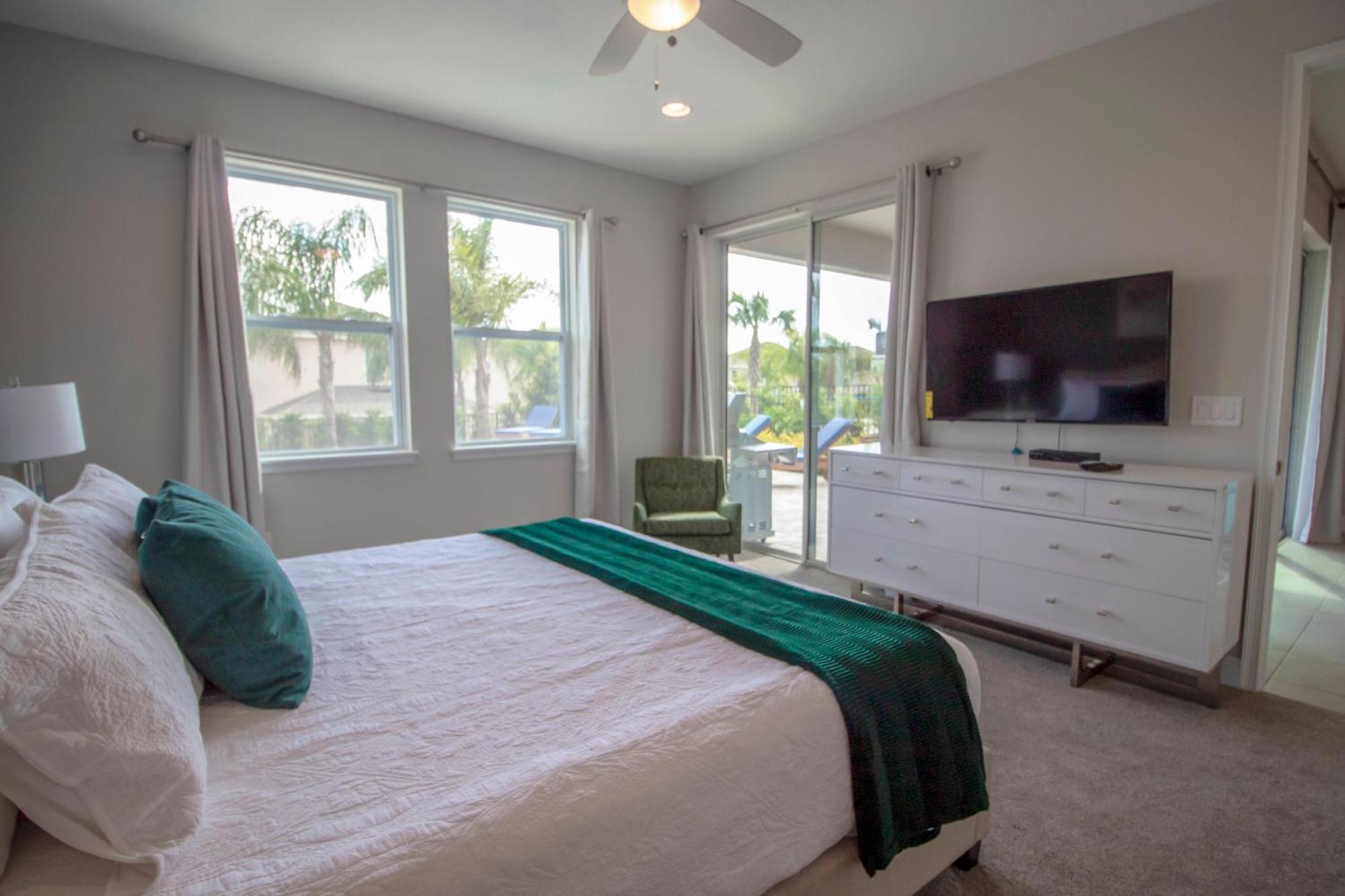 Encore 6 Bedroom Vacation With Pool *