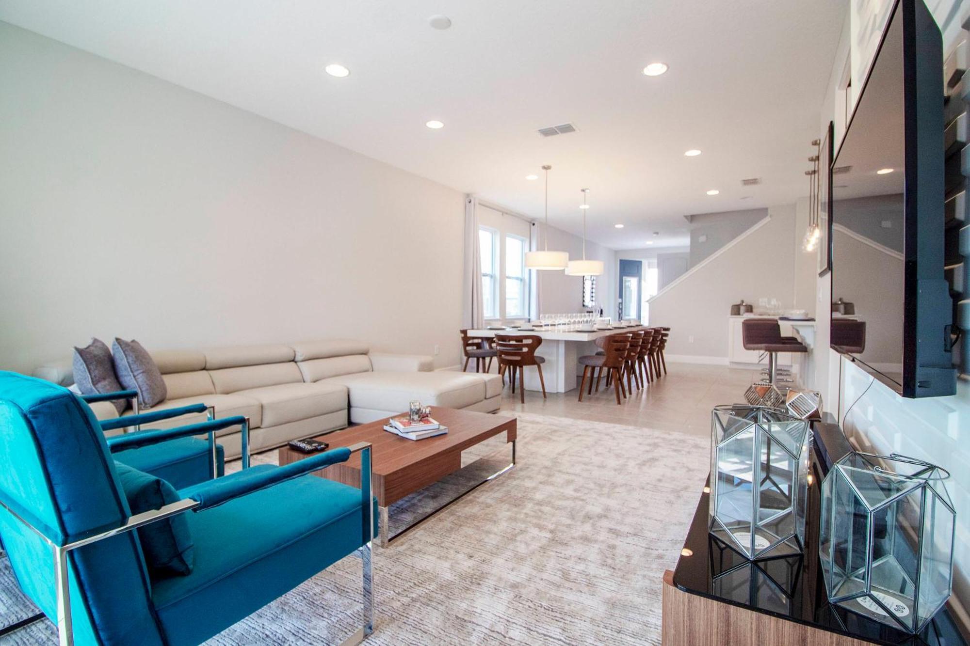 Encore 6 Bedroom Vacation With Pool Holiday home