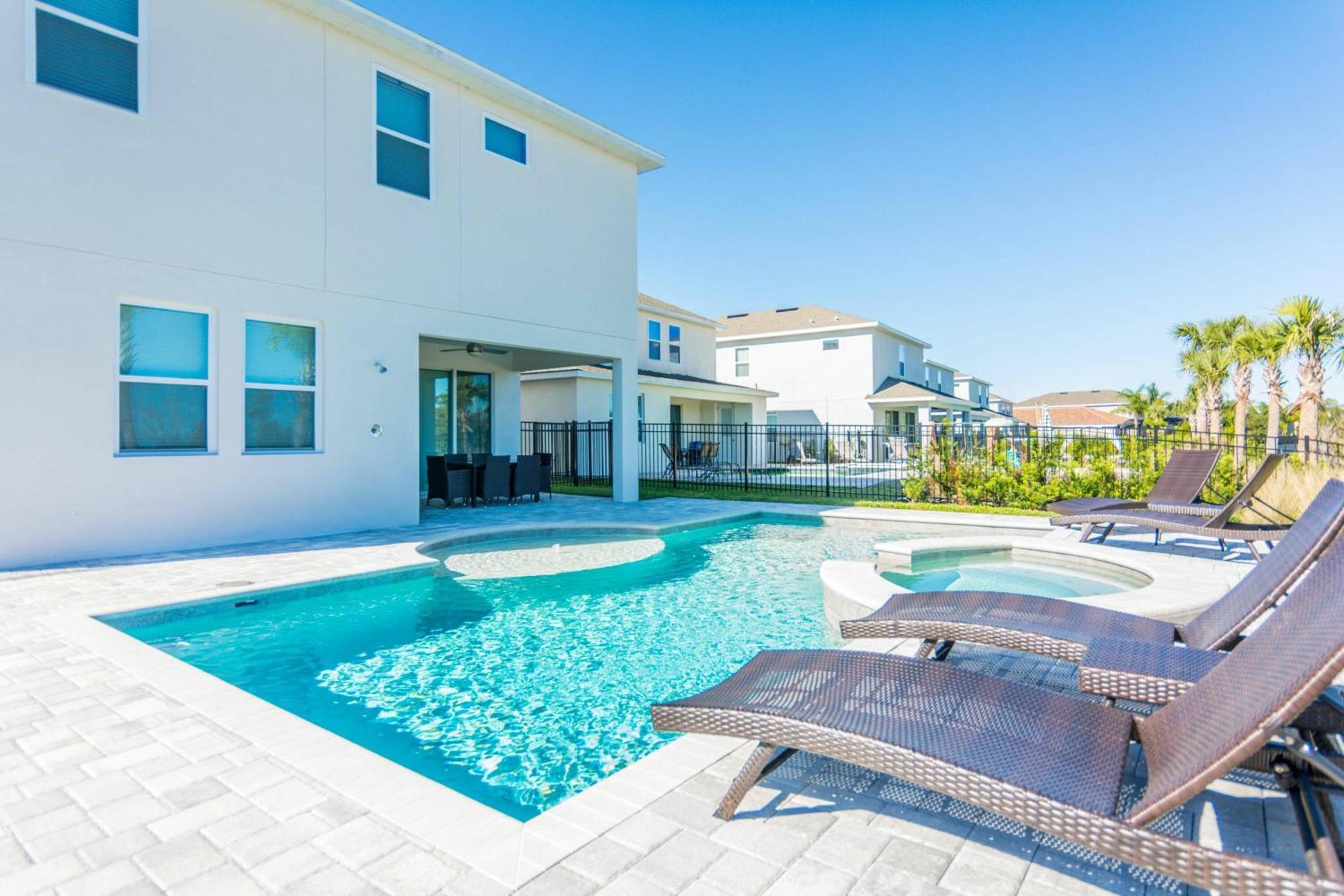 Amazing 6 Bedrooms With 6 And Private Pool At Encore Ec7483 * Orlando