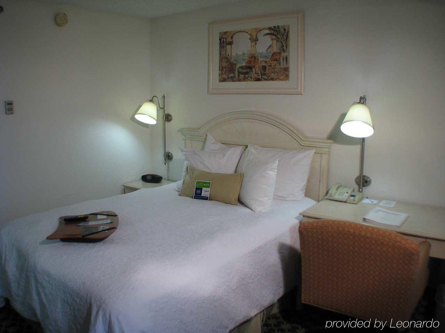 Hampton Near Universal Blv/international Dr Hotel 3*