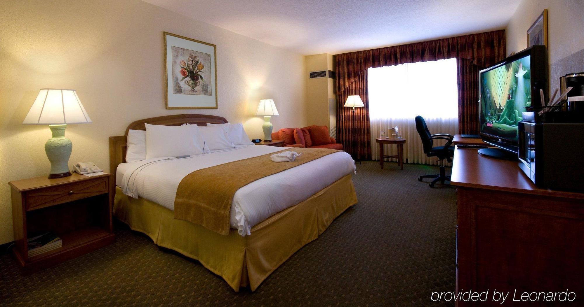 Express-international Drive By Ihg