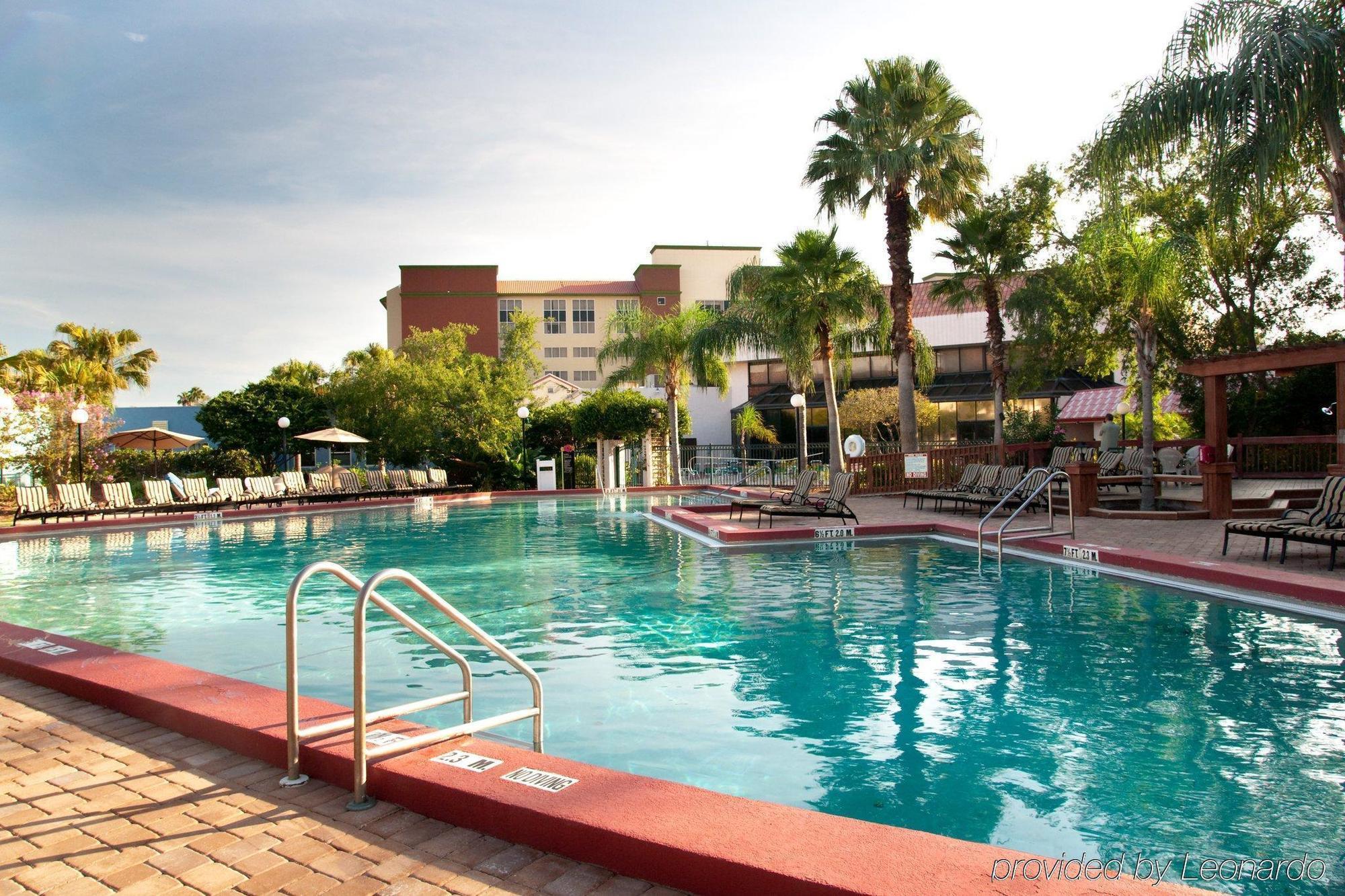 Express-international Drive By Ihg 3*