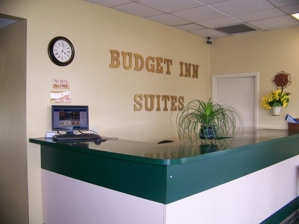 Hotel Budget And Suites West