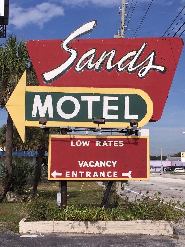 Hotel Sands